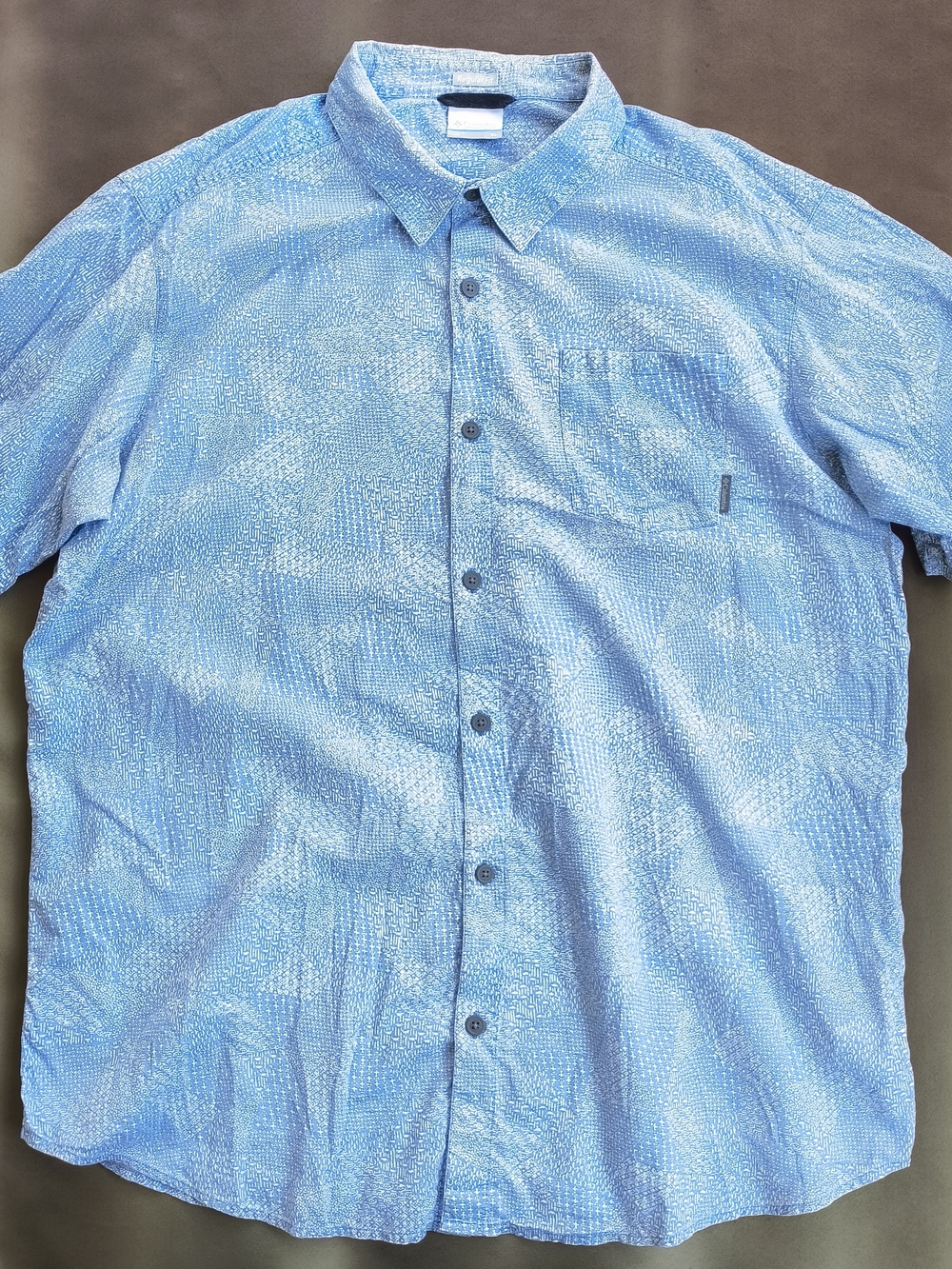 Columbia Featherweight Cotton Light Blue Short-Sleeve Button-Up Shirt XL